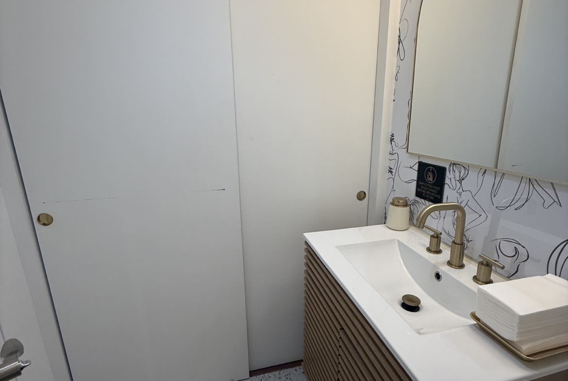 Medical office – Sublet